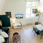 Mirabeau Sous Les Toits 2 - Apartment *
