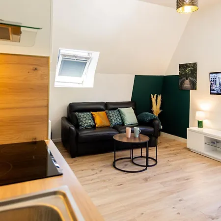 Mirabeau Sous Les Toits 2 - * Tours