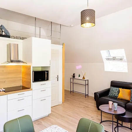 Mirabeau Sous Les Toits 2 -