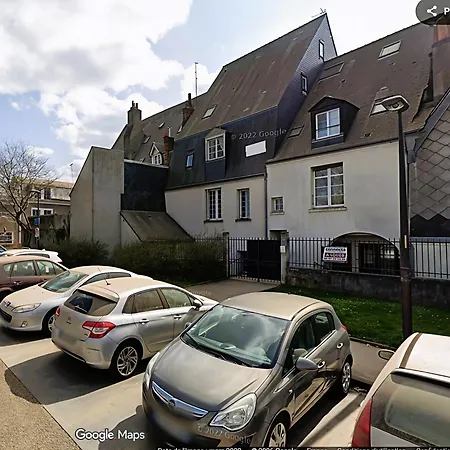 Mirabeau Sous Les Toits 2 - *