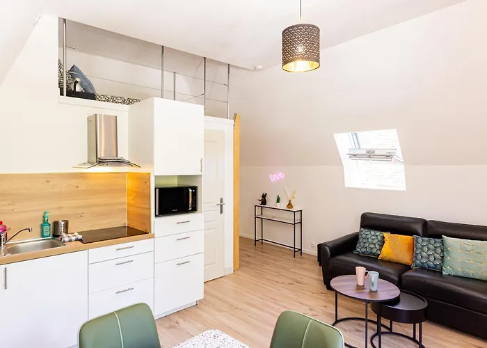 Mirabeau Sous Les Toits 2 -