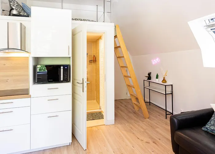 Mirabeau Sous Les Toits 2 - Тур