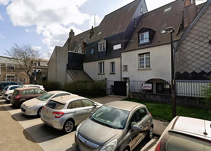 Mirabeau Sous Les Toits 2 - *